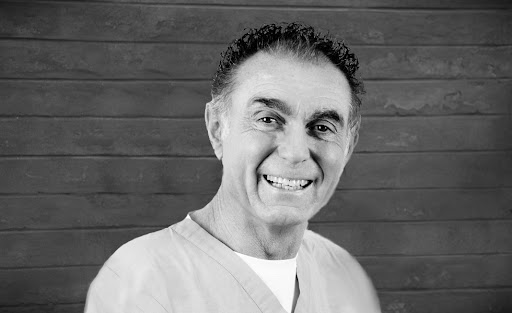   Il tempo dell'ASO nel flusso di lavoro della parodontologia: intervista al Dott. Parma Benfenati